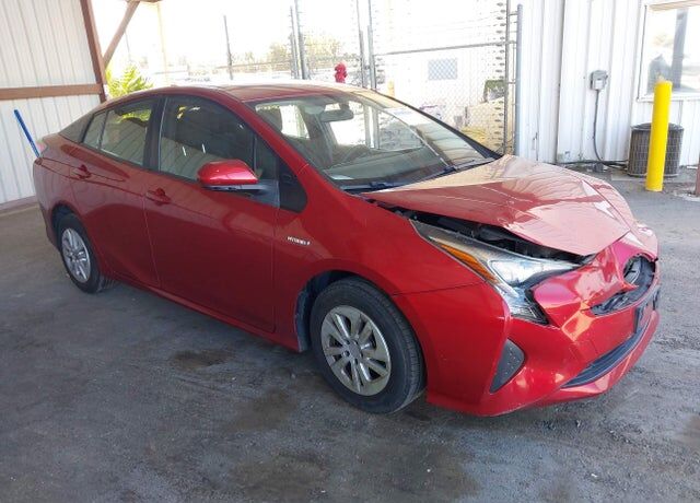 2016 TOYOTA PRIUS