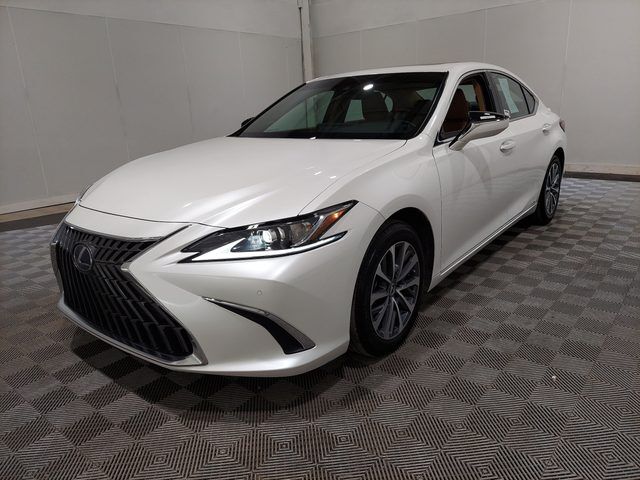 2022 LEXUS ES