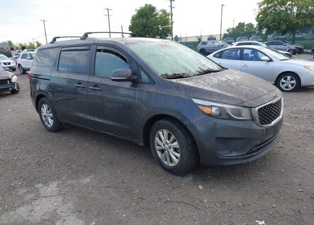 2016 KIA Sedona