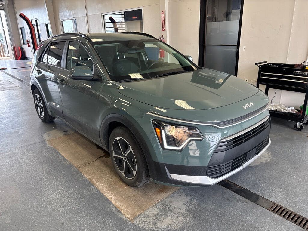 2023 KIA Niro