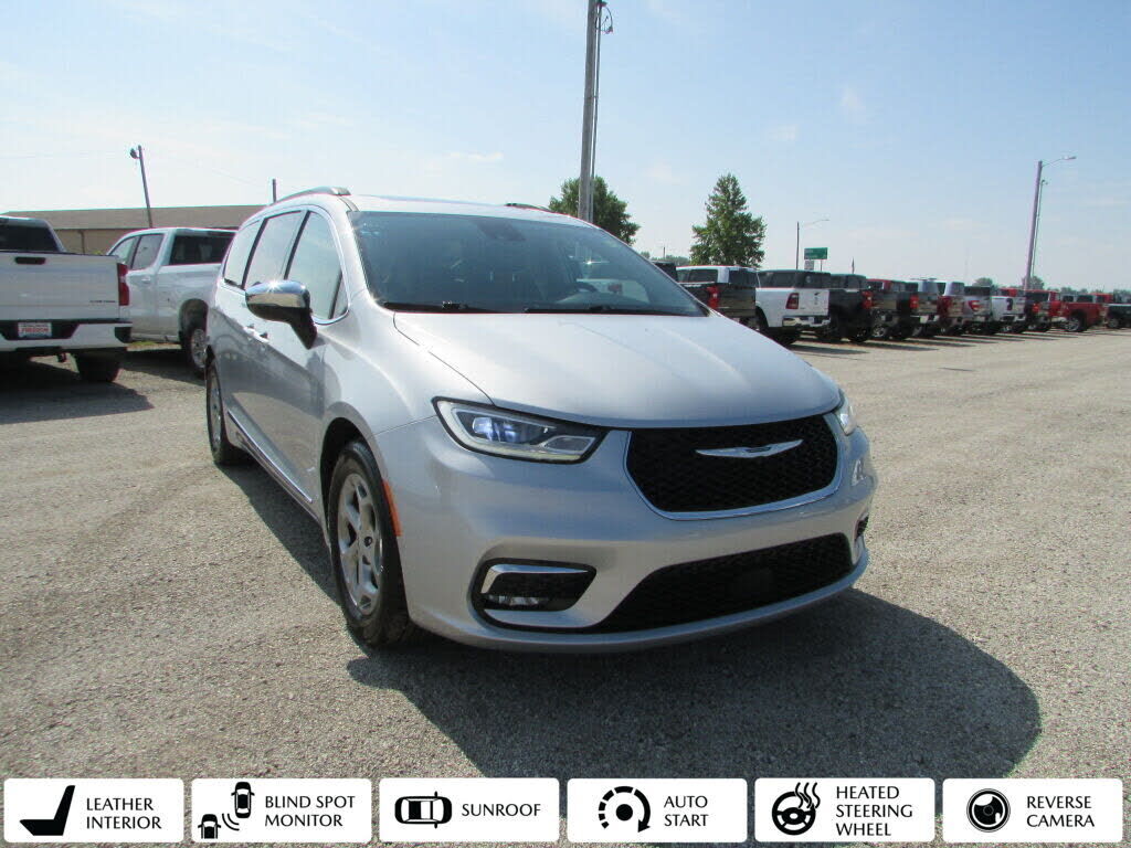 2023 CHRYSLER Pacifica