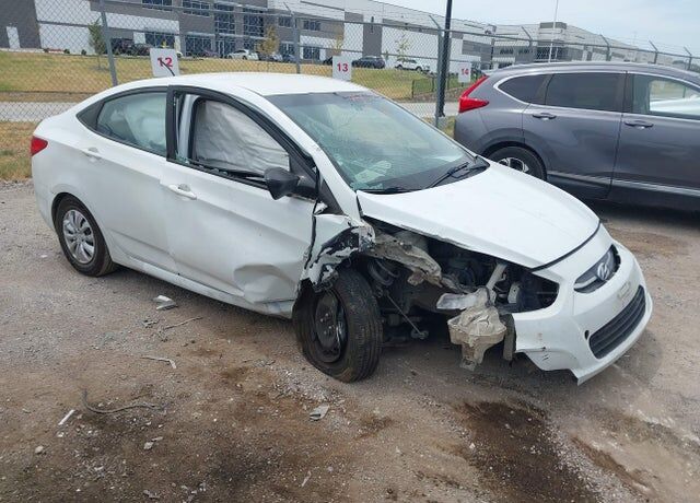 2017 HYUNDAI Accent