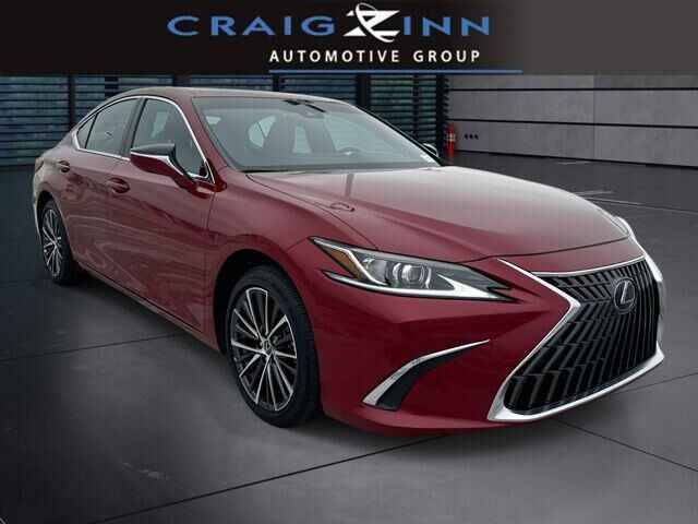 2025 LEXUS ES