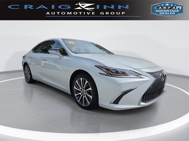 2019 LEXUS ES