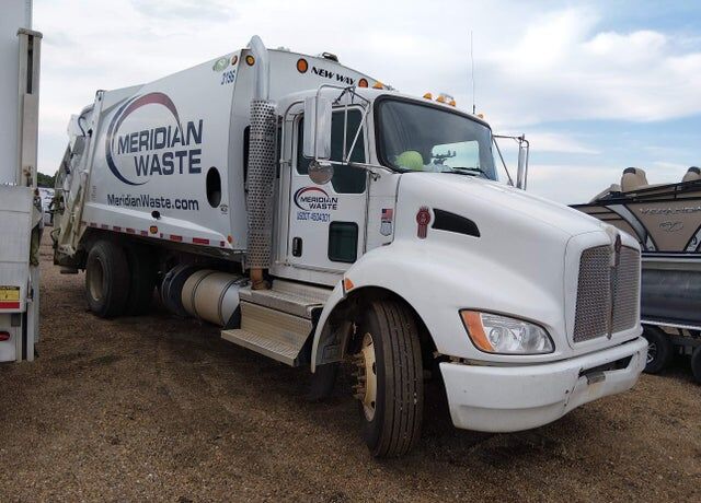 2022 KENWORTH T3 Series