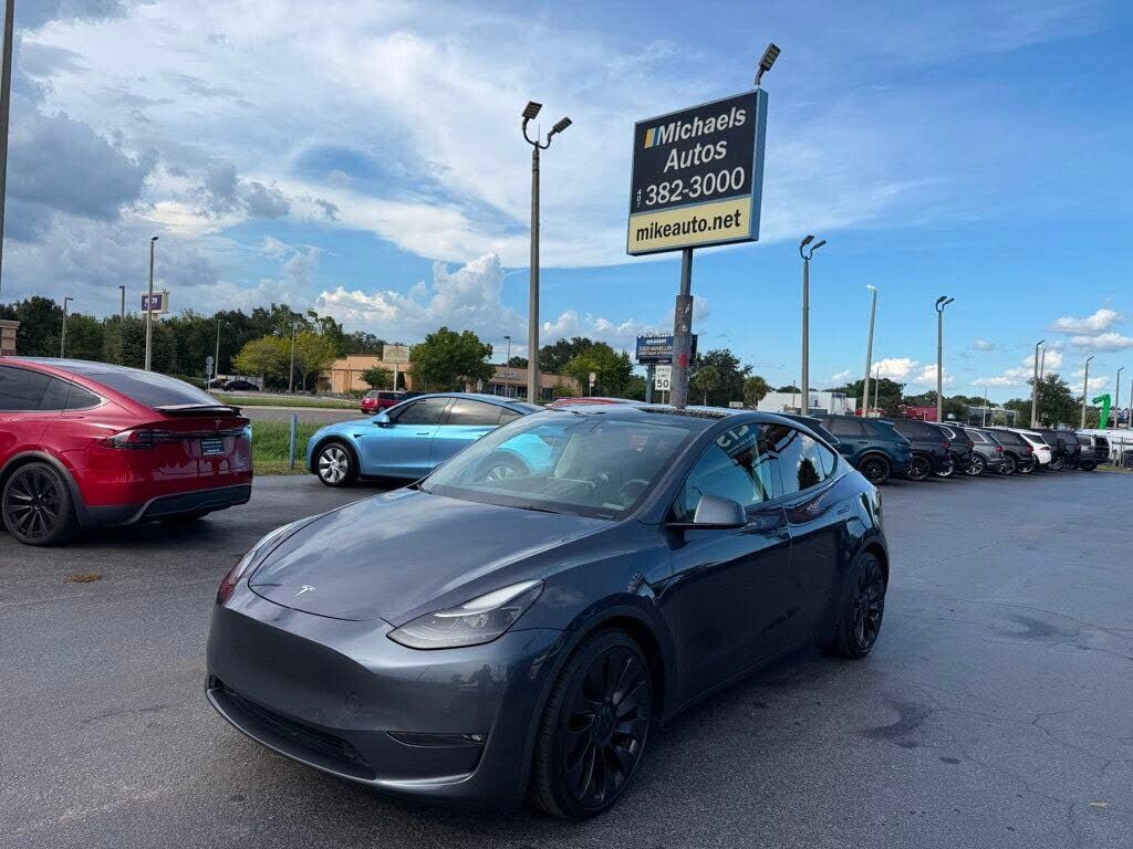 2022 TESLA Model Y