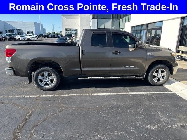 2011 TOYOTA Tundra
