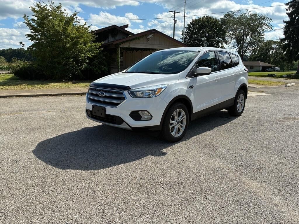 2017 FORD Escape