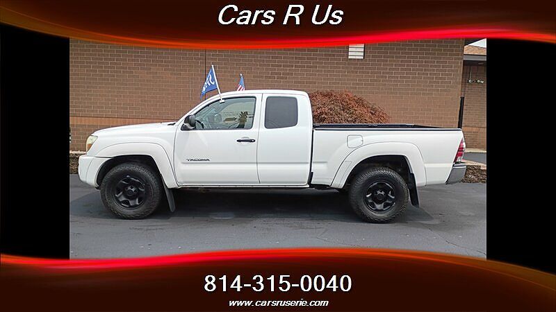 2011 TOYOTA Tacoma