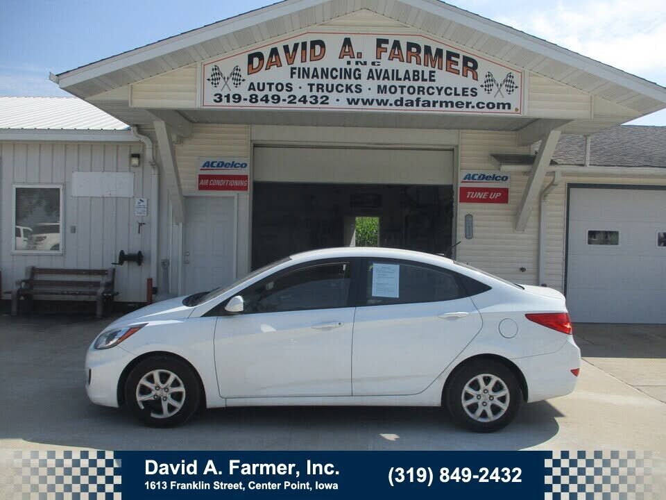 2014 HYUNDAI Accent