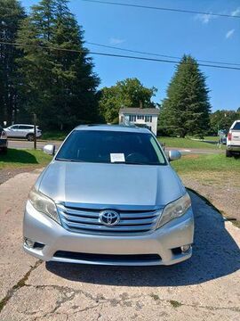 2011 TOYOTA Avalon