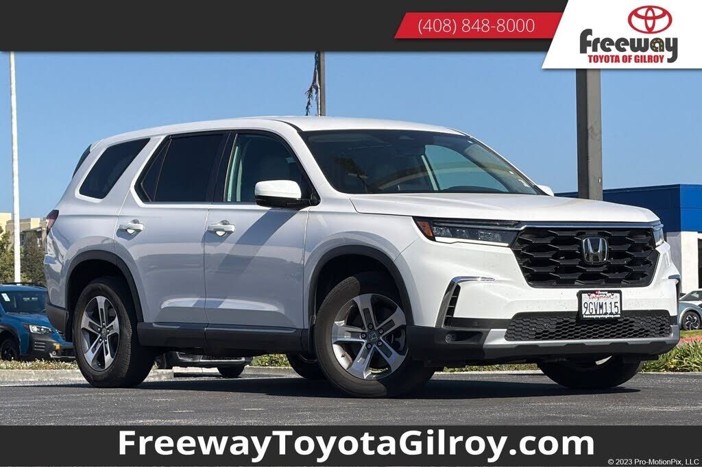 2023 HONDA Pilot