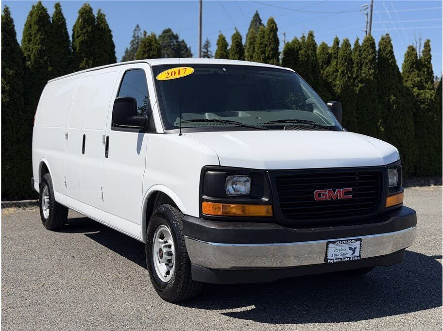 2017 GMC Savana