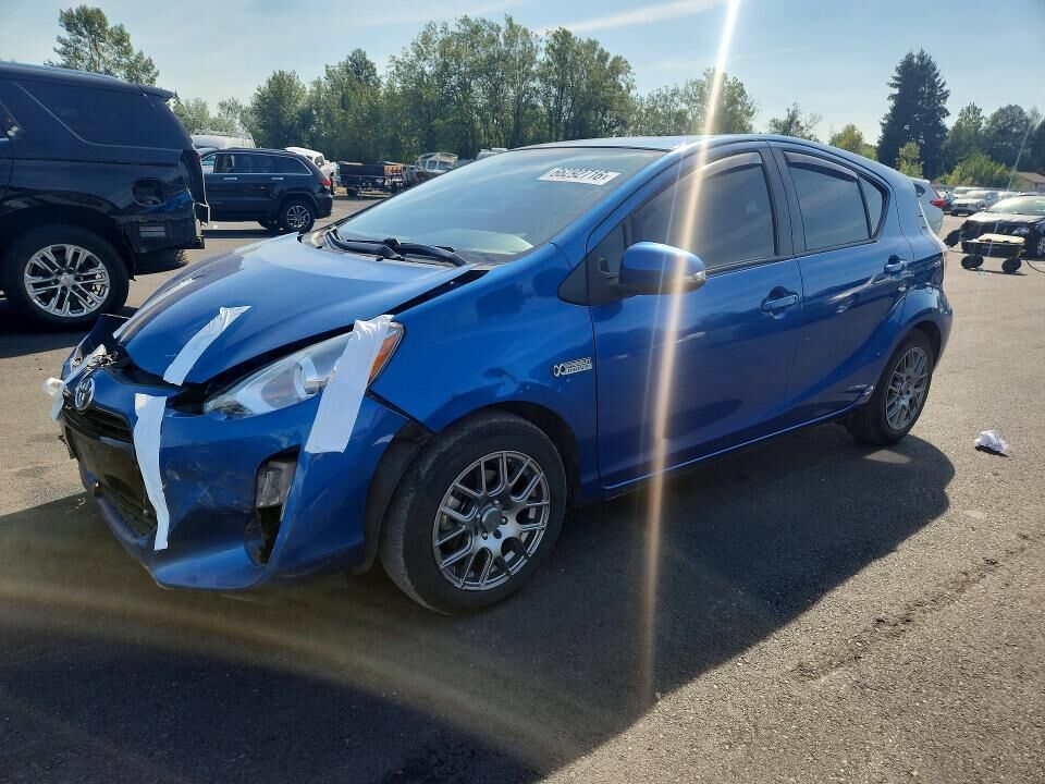 2015 TOYOTA Prius