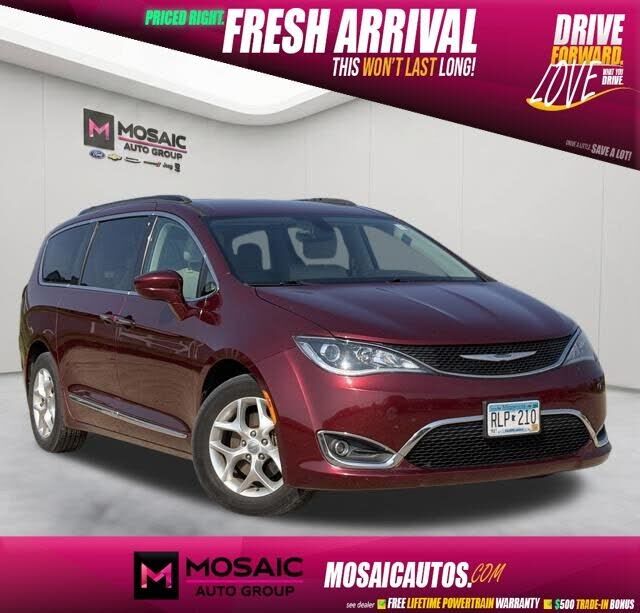 2017 CHRYSLER Pacifica