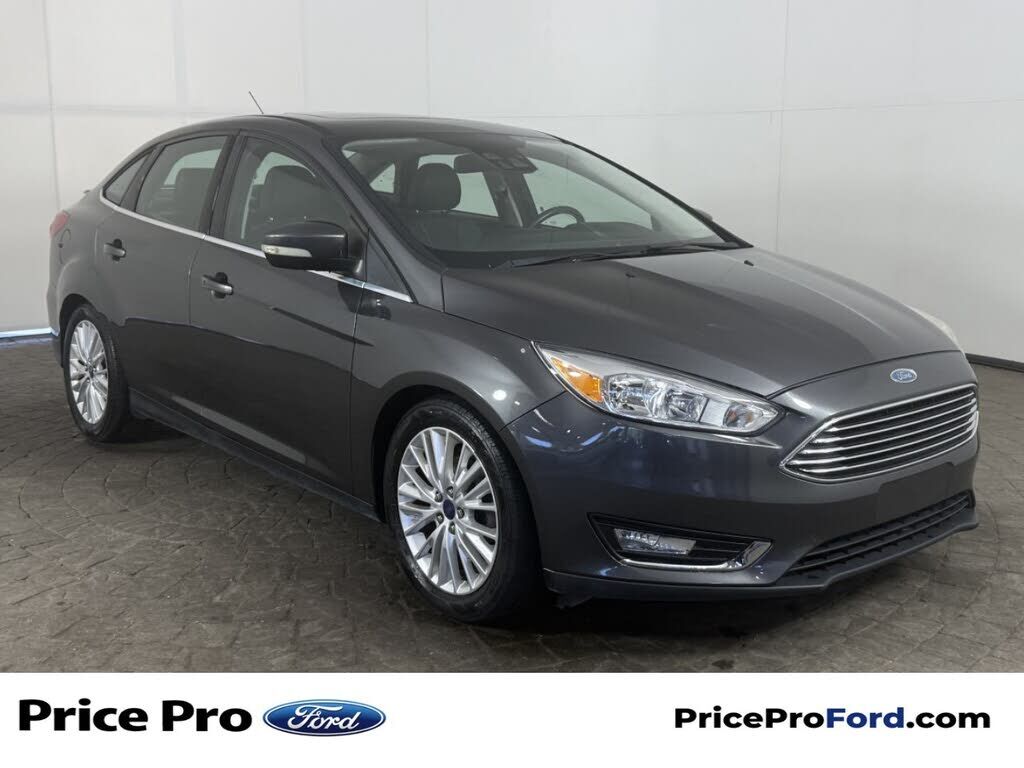 2017 FORD Focus