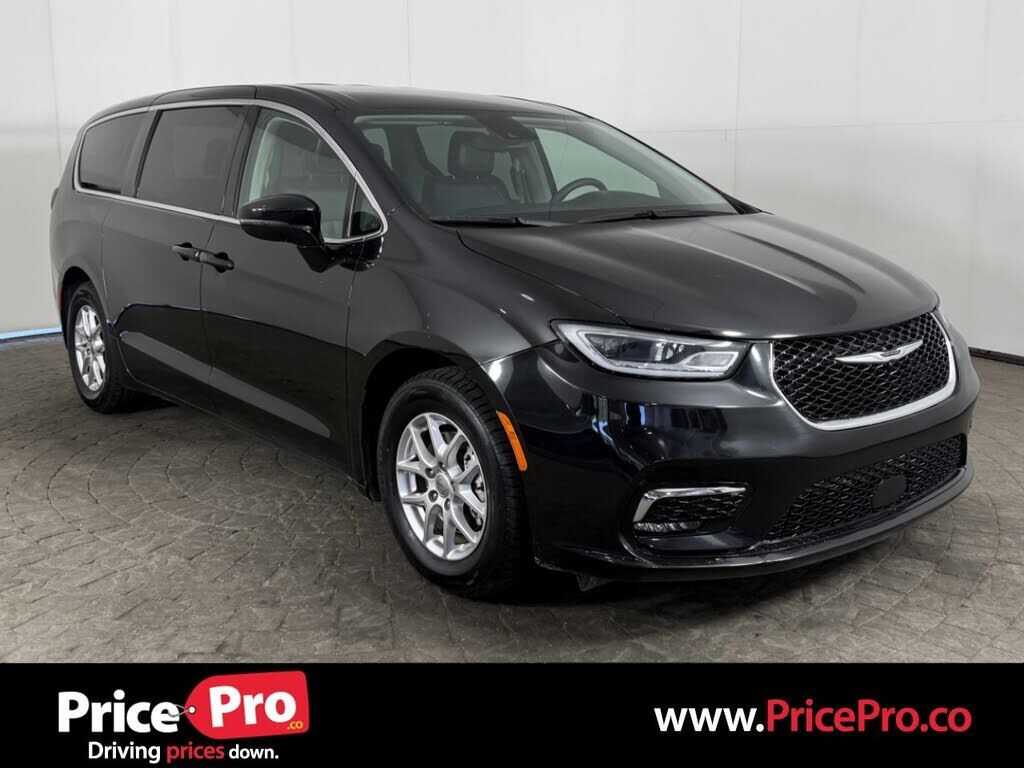 2024 CHRYSLER Pacifica