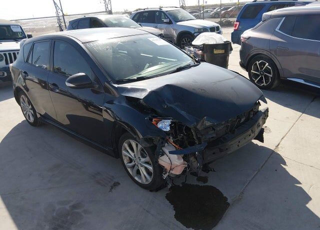 2010 MAZDA Mazda3