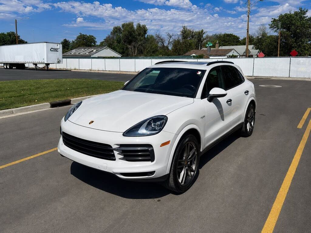2021 PORSCHE Cayenne