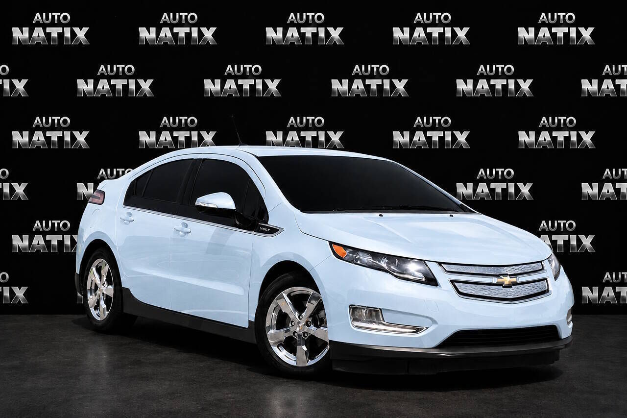 2013 CHEVROLET Volt