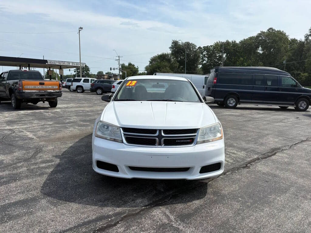 2013 DODGE Avenger