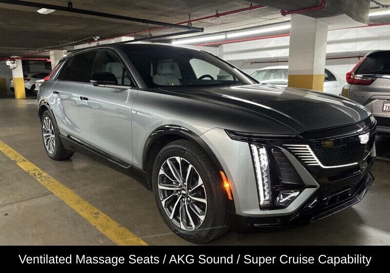 2024 CADILLAC Lyriq