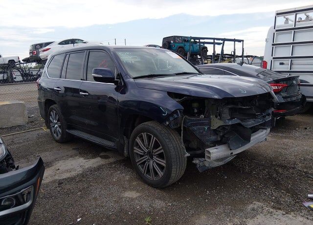 2017 LEXUS LX
