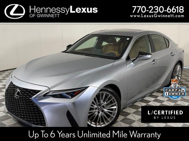 2022 LEXUS IS