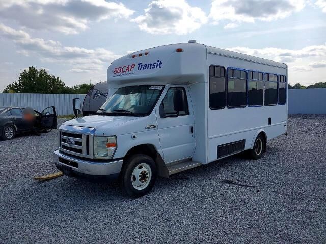 2013 FORD E-350