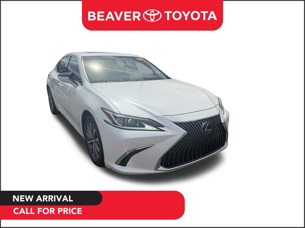 2019 LEXUS ES