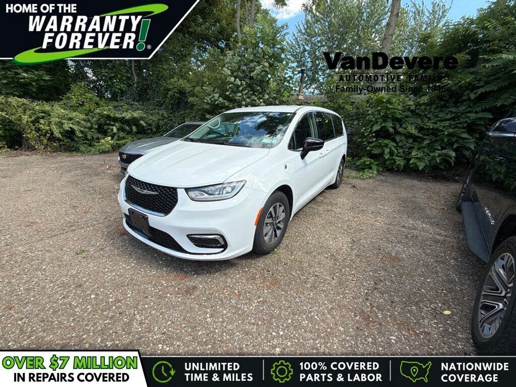 2024 CHRYSLER Pacifica