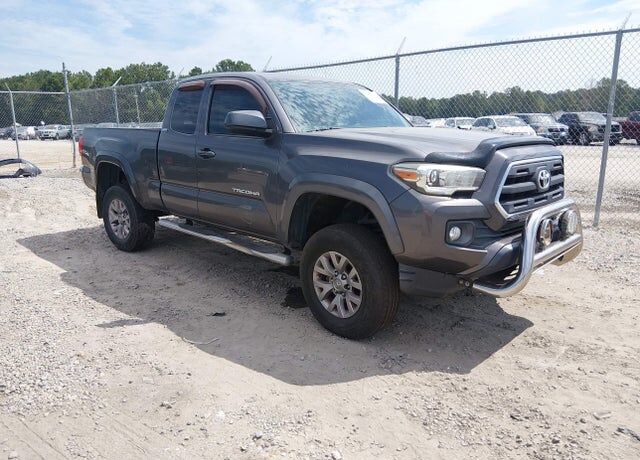 2016 TOYOTA Tacoma