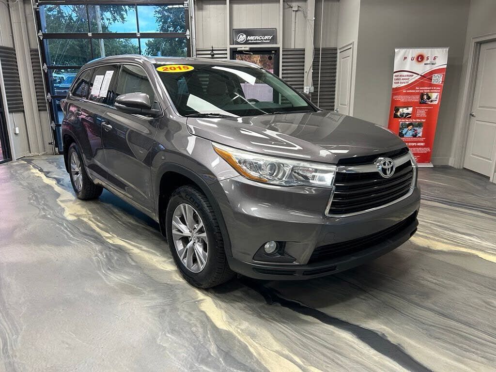 2015 TOYOTA Highlander