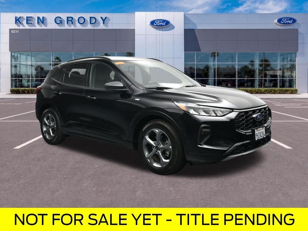 2023 FORD Escape