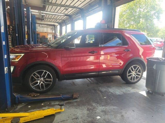 2017 FORD Explorer