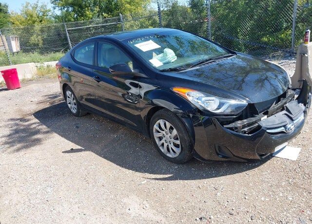 2012 HYUNDAI Elantra