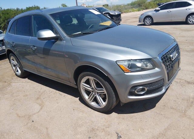 2011 AUDI Q5