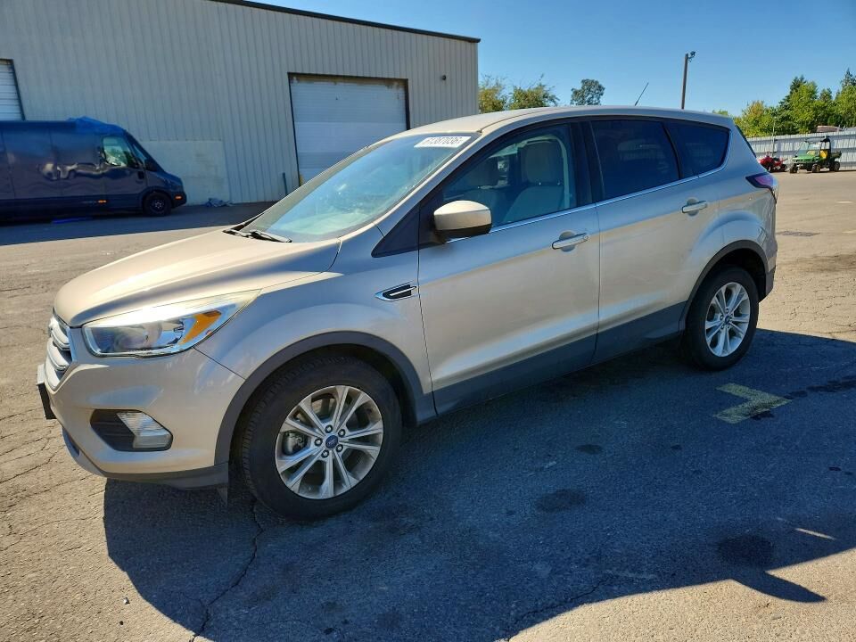 2017 FORD Escape