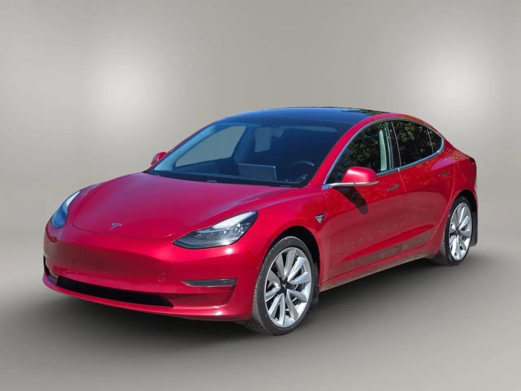 2018 TESLA Model 3