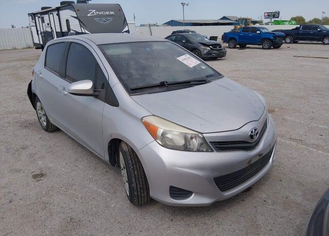 2012 TOYOTA Yaris
