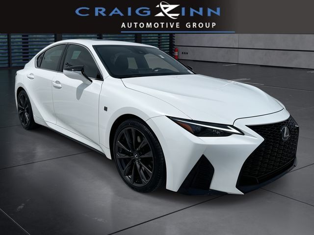 2025 LEXUS IS