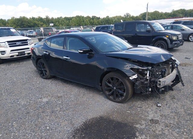 2017 NISSAN Maxima
