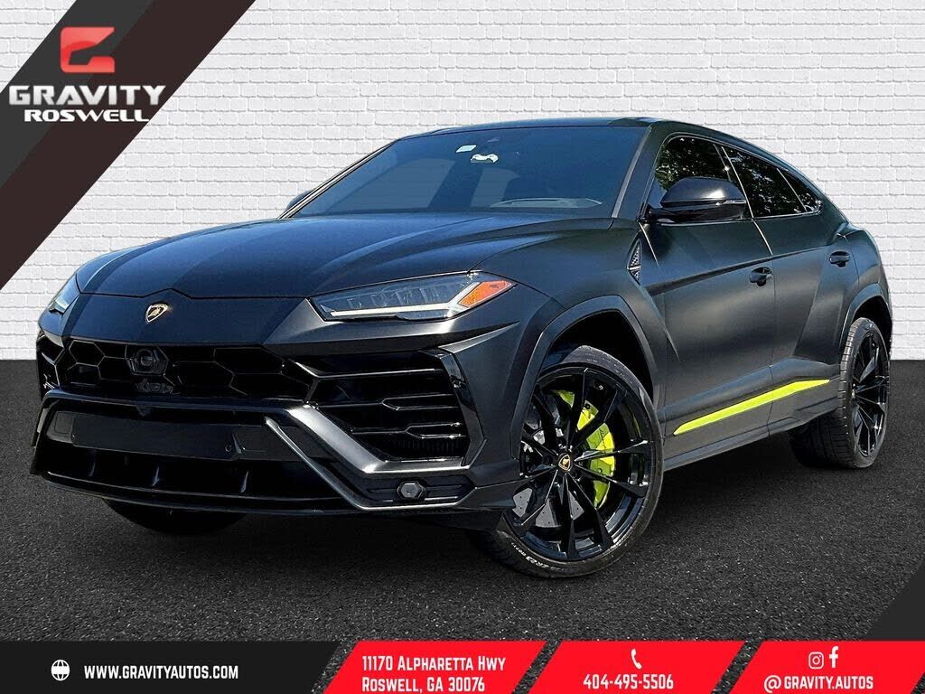 2022 LAMBORGHINI URUS