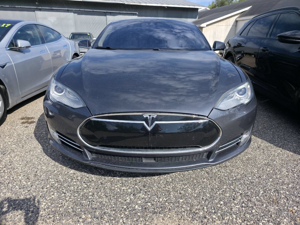2014 TESLA Model S