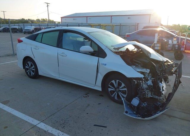 2017 TOYOTA Prius