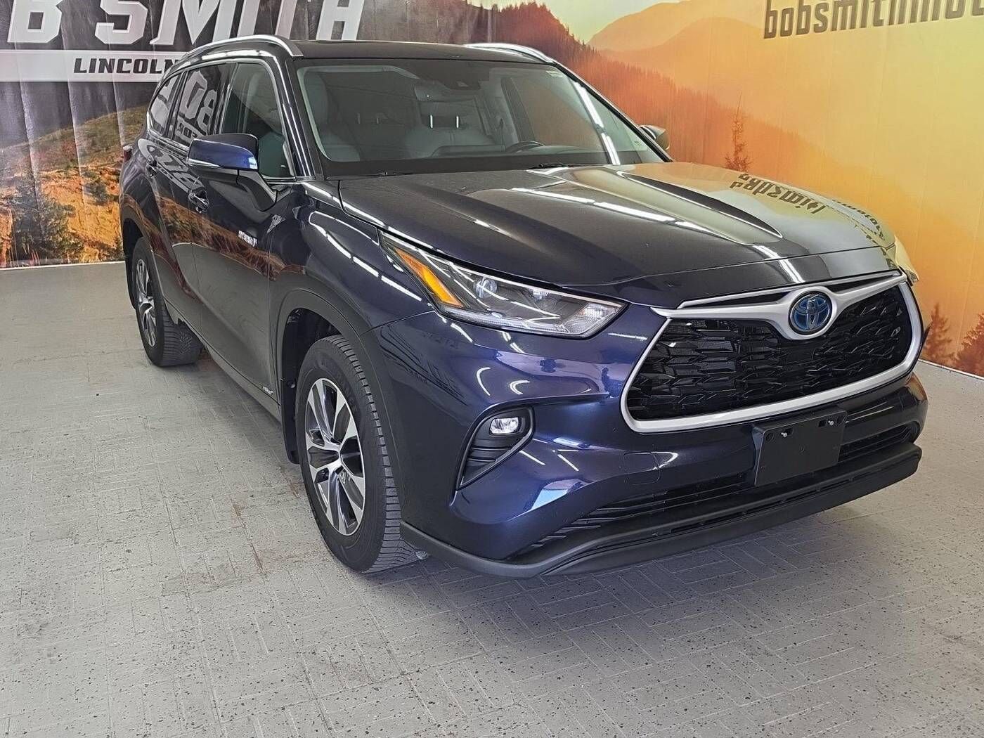 2021 TOYOTA Highlander