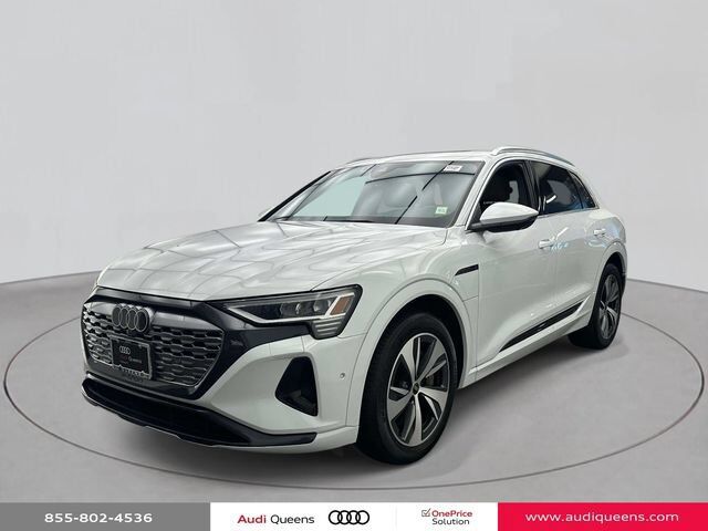 2024 AUDI Q8