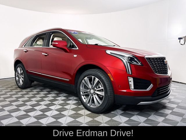 2024 CADILLAC XT5