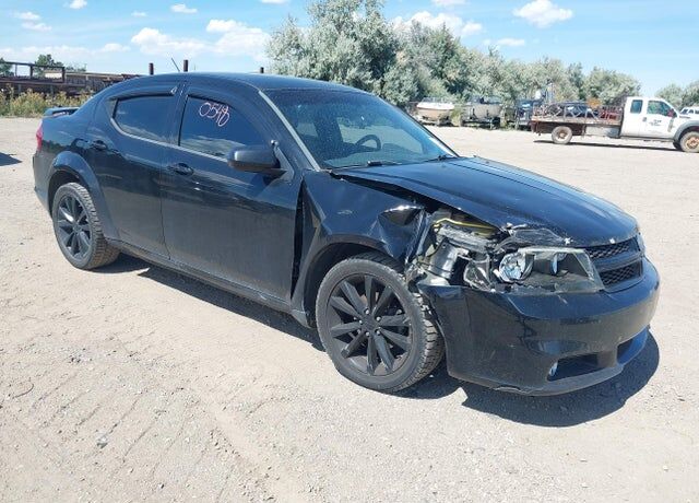 2014 DODGE Avenger