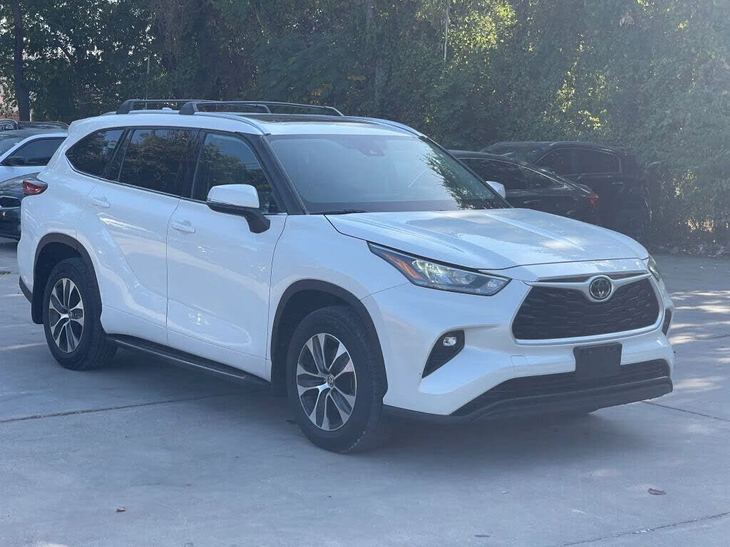 2020 TOYOTA Highlander